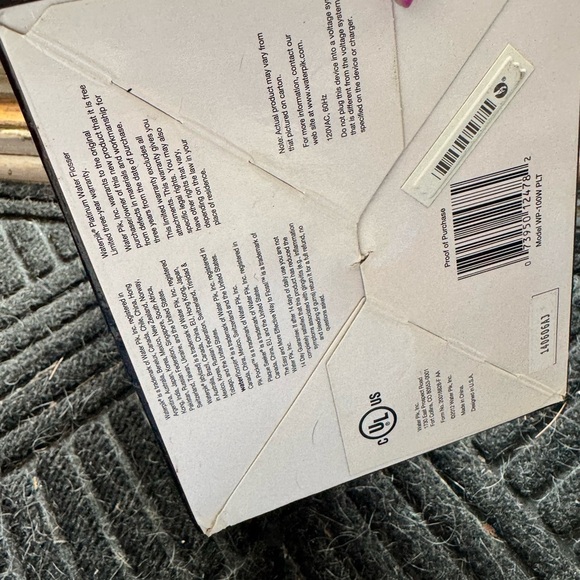 Waterpik Water Flosser Platinum w Xtras - Picture 4 of 8